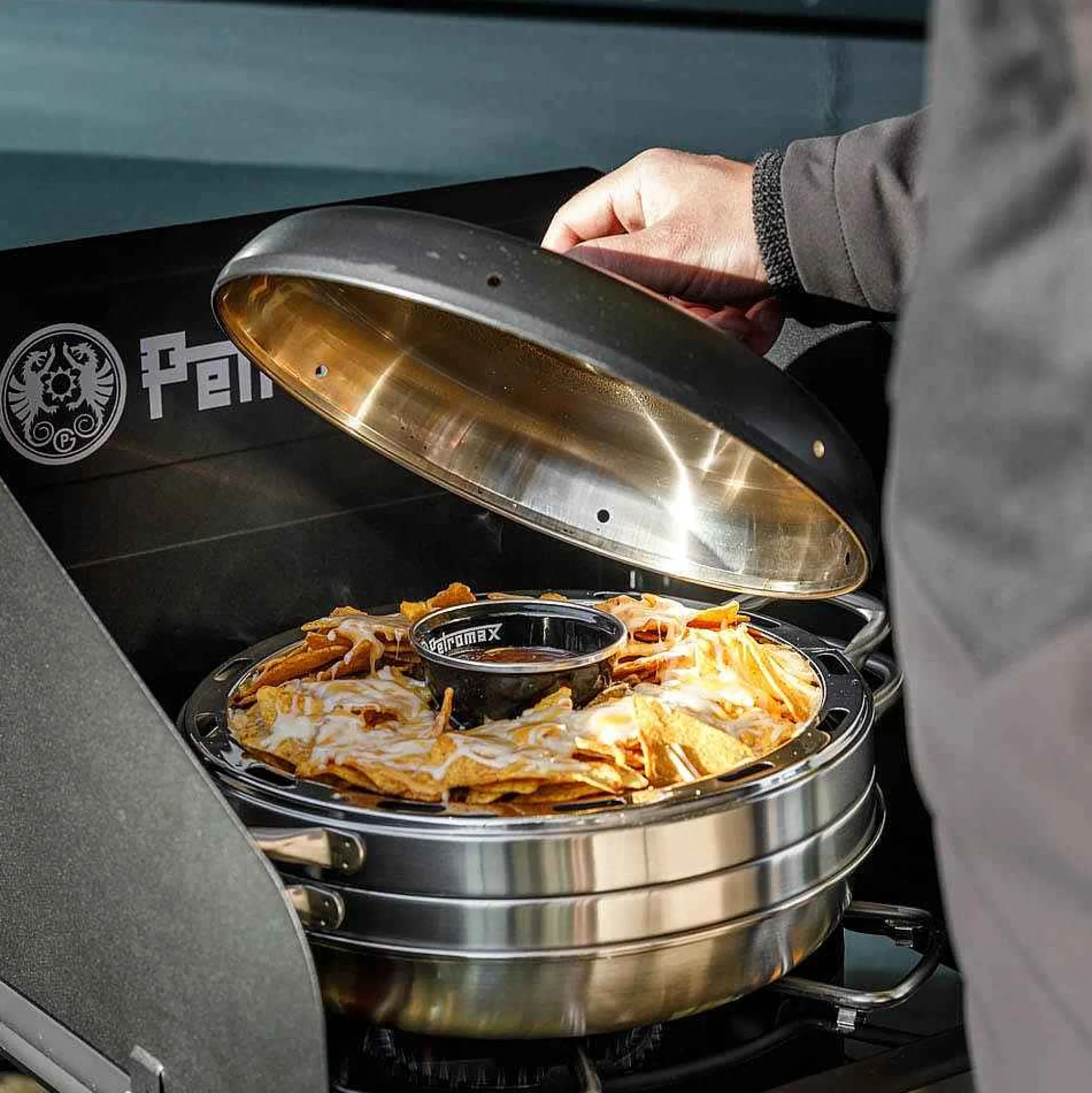 Petromax Camping Oven Hot