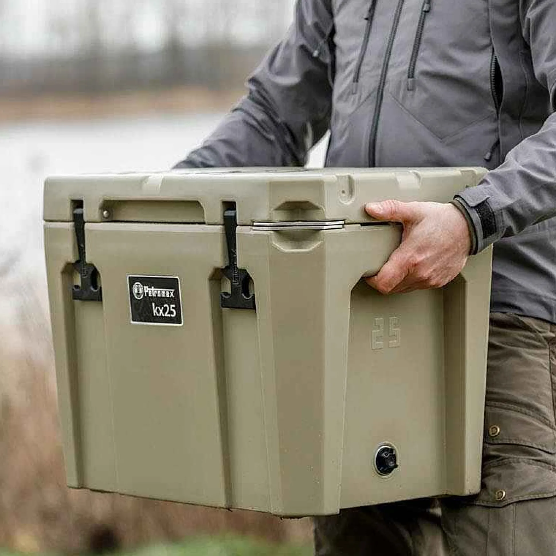 Petromax Cooler 25 Liters Clearance
